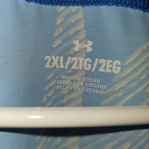Men's NWOT UnderArmor Shirt - Picture 2 of 4